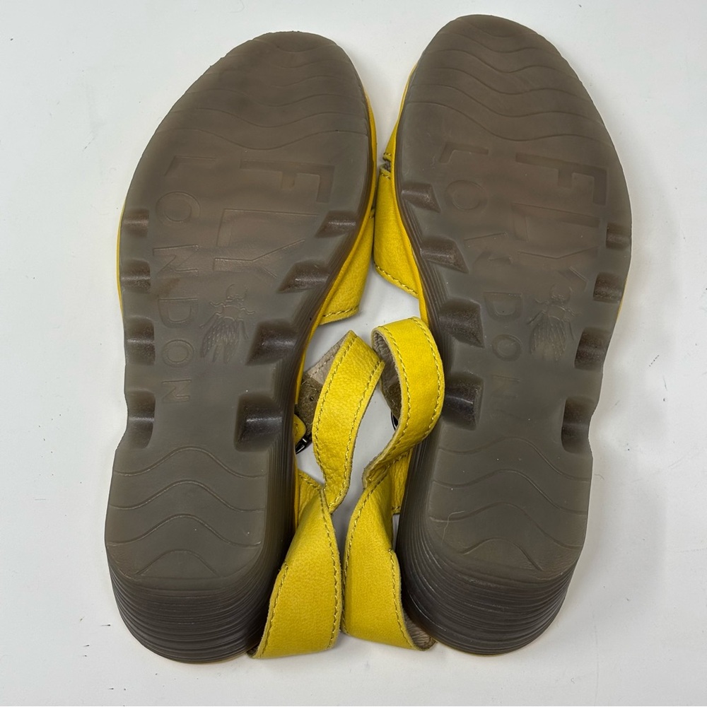 Fly London Yellow Suede Peep Toe Chunky Sandals Size 37 (6-6.5) - Picture 13 of 14